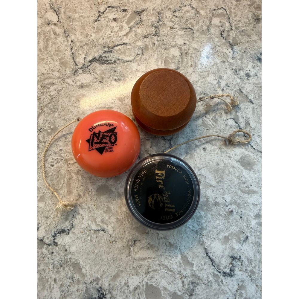 Set of 3 Vintage Yo-Yos Duncan Neo Wooden and Fireball Yomega JL